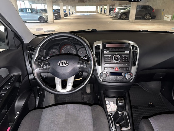 Kia Ceed 12 of 13