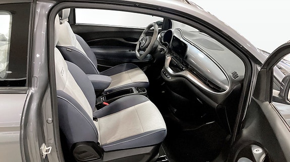 Fiat 500C 3 of 9