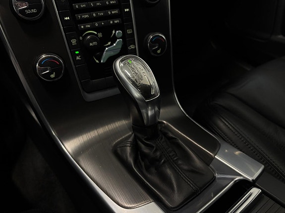 Volvo V60 16 of 24