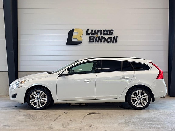 Volvo V60 3 of 24