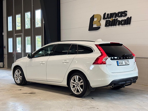 Volvo V60 4 of 24