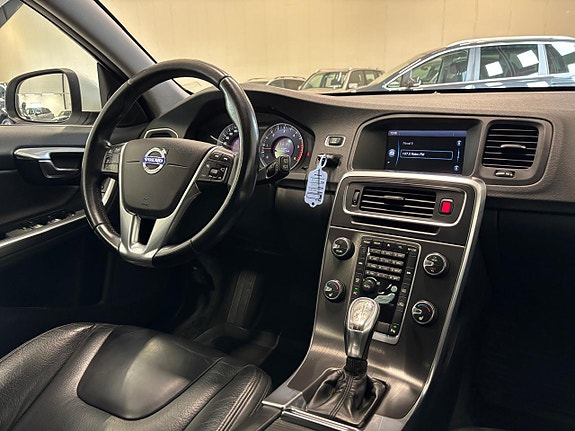 Volvo V60 11 of 24