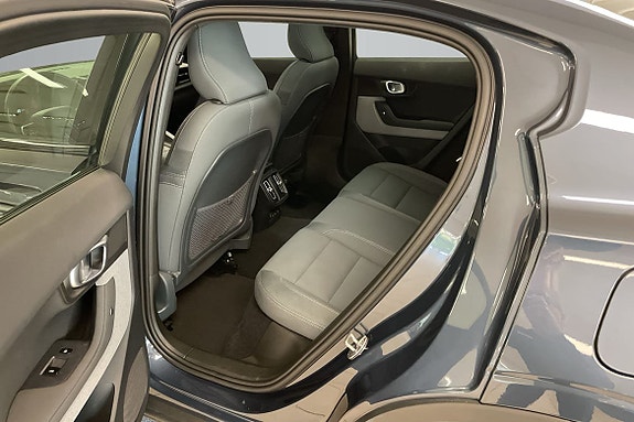 Polestar 2 11 of 18