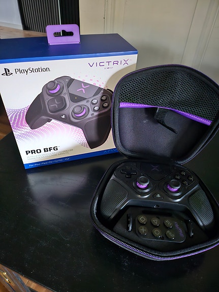 Product image 1 of 3
