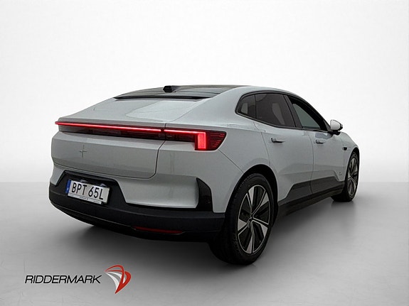Polestar 4 6 of 30
