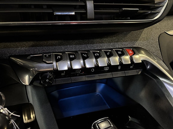 Peugeot 3008 11 of 24