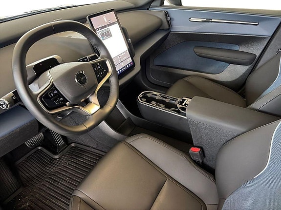 Volvo EX30 9 of 19