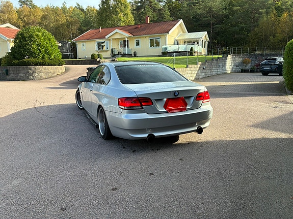 BMW 320d 4 of 7