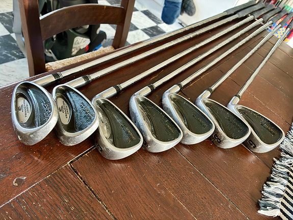 Diverse golfklubbor