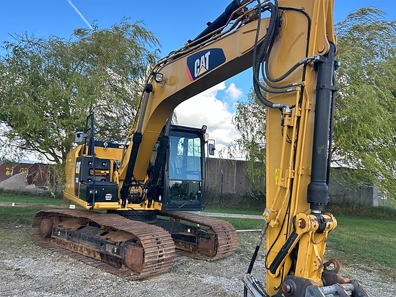 Bandgrävare Cat 318 E 2 of 6