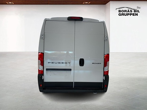Peugeot Boxer 12 of 17
