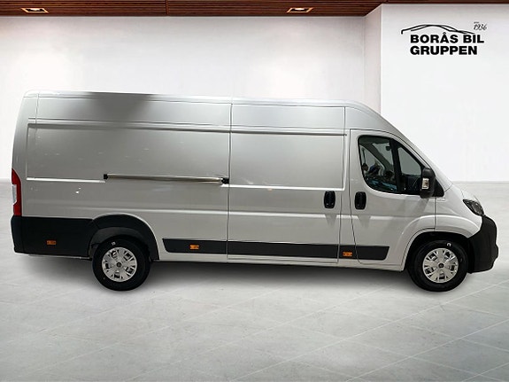 Peugeot Boxer 14 of 17
