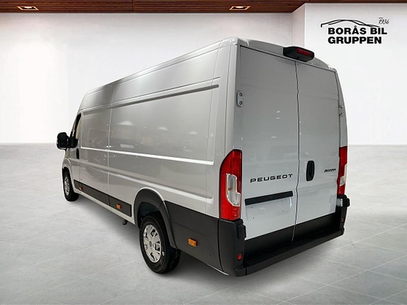 Peugeot Boxer 11 of 17