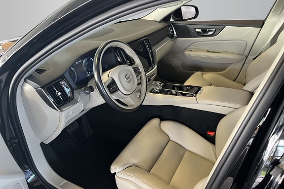 Volvo V60 10 of 16