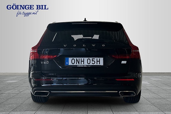 Volvo V60 7 of 16