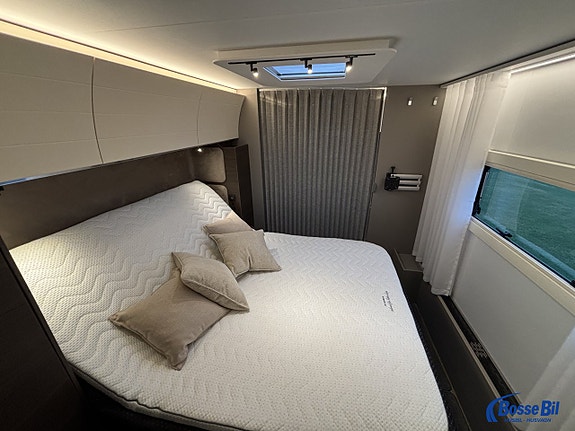 Adria ALPINA 663 HT 21 of 27