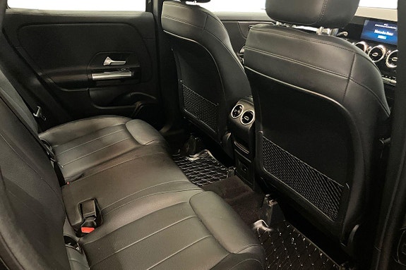 Mercedes-Benz GLA250 e 10 of 30