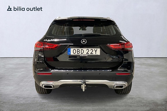 Mercedes-Benz GLA250 e 7 of 30
