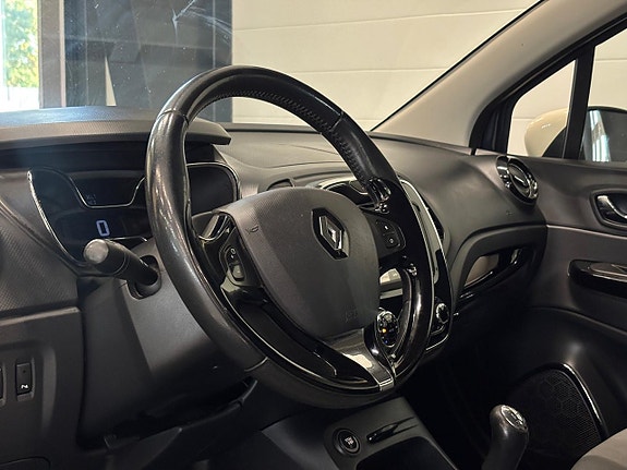 Renault Captur 8 of 24