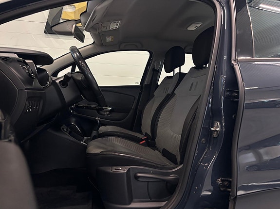 Renault Captur 17 of 24