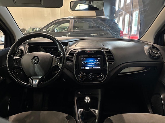 Renault Captur 9 of 24