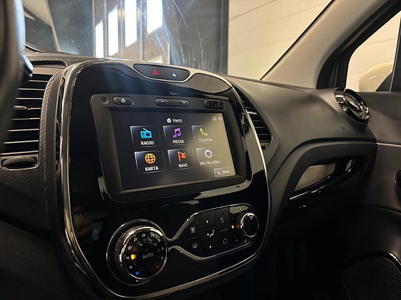 Renault Captur 14 of 24