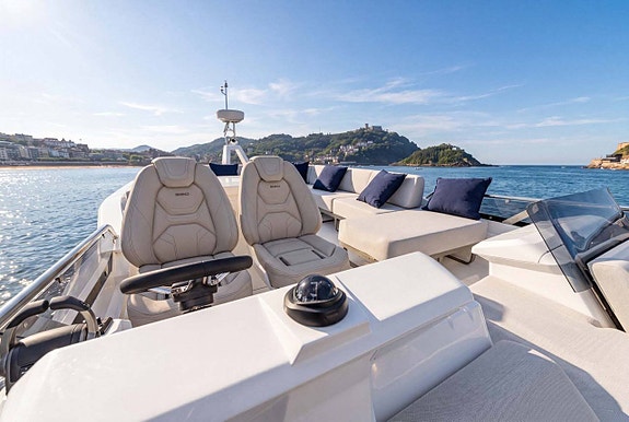 GALEON 520 FLY - ny modell - 3 kabiner och balkonger! 56 fot 7 of 12