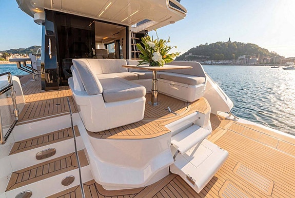 GALEON 520 FLY - ny modell - 3 kabiner och balkonger! 56 fot 8 of 12