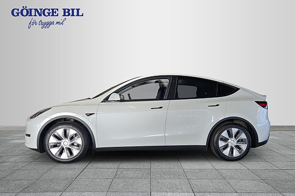 Tesla Model Y 5 of 14