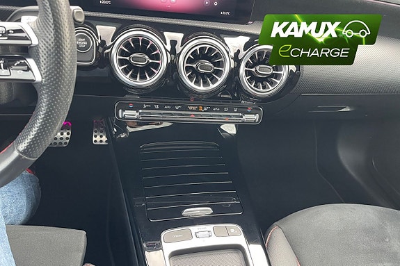 Mercedes-Benz CLA250 e 12 of 26