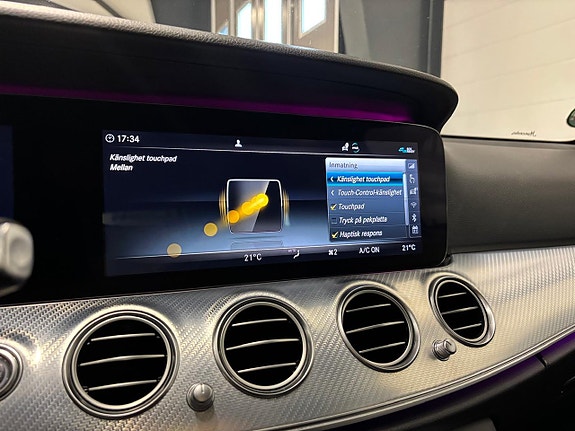 Mercedes-Benz E 220 d 28 of 30