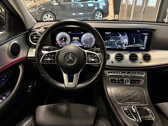 Mercedes-Benz E 220 d 10 of 30