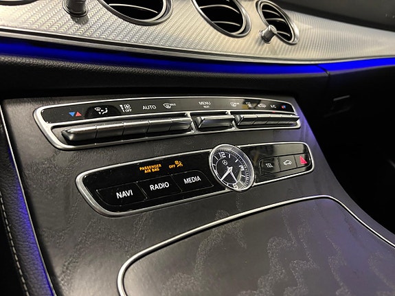 Mercedes-Benz E 220 d 15 of 30