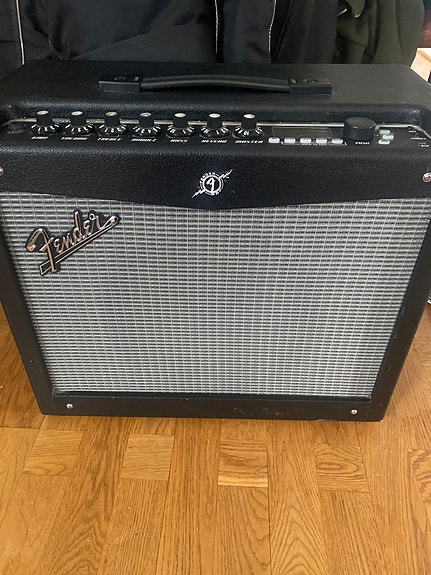 Fender  Mustang