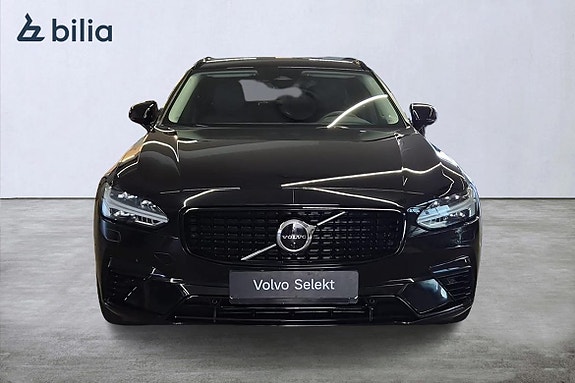Volvo V90 2 of 24