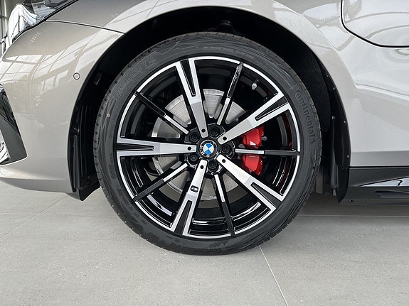 BMW 530e 4 of 16