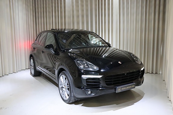 Porsche Cayenne S 3 of 30