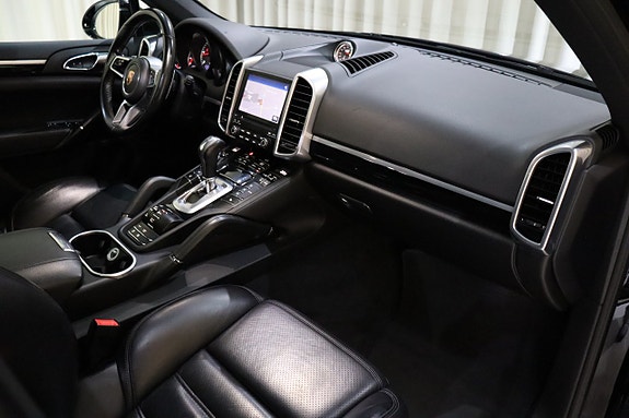 Porsche Cayenne S 27 of 30