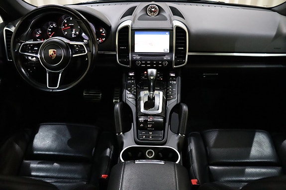 Porsche Cayenne S 23 of 30