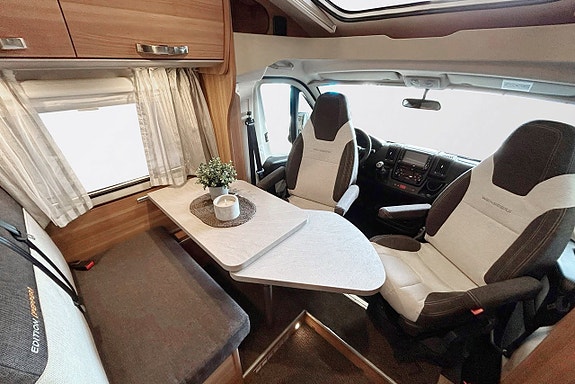 Weinsberg CaraCompact 600 MEG EDITION [PEPPER] LÅNGBÄDDAR Cykelställ 10 of 30