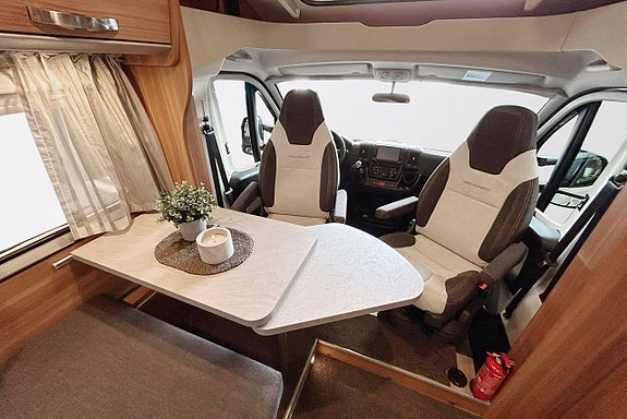 Weinsberg CaraCompact 600 MEG EDITION [PEPPER] LÅNGBÄDDAR Cykelställ 7 of 30