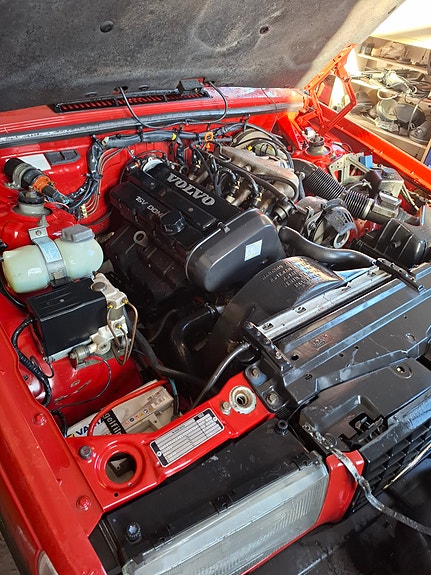 Volvo 740 4 of 6