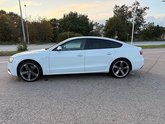 Audi A5 2 of 15