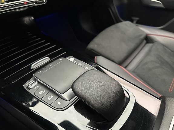 Mercedes-Benz A250 e 29 of 30