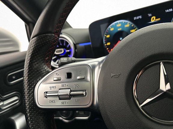 Mercedes-Benz A250 e 17 of 30