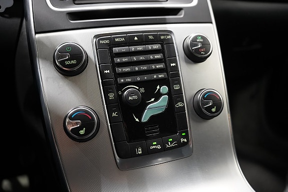 Volvo S60 16 of 22