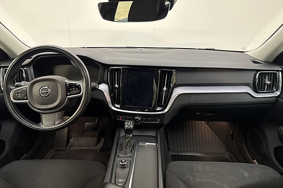 Volvo V60 Cross Country 10 of 15
