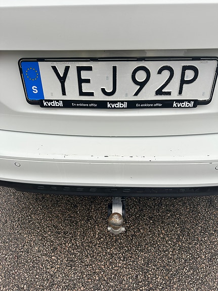 Volvo V60 Cross Country 7 of 15