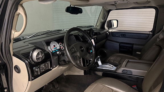 Hummer H2 11 of 25