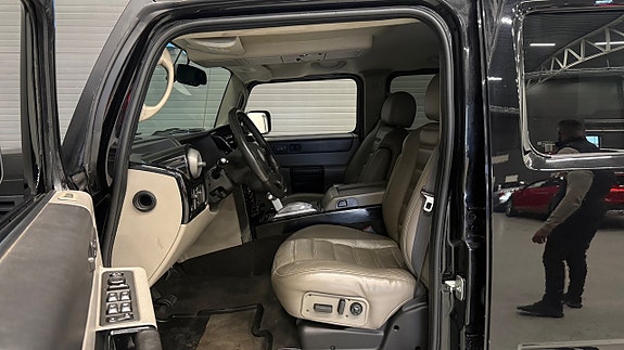Hummer H2 10 of 25